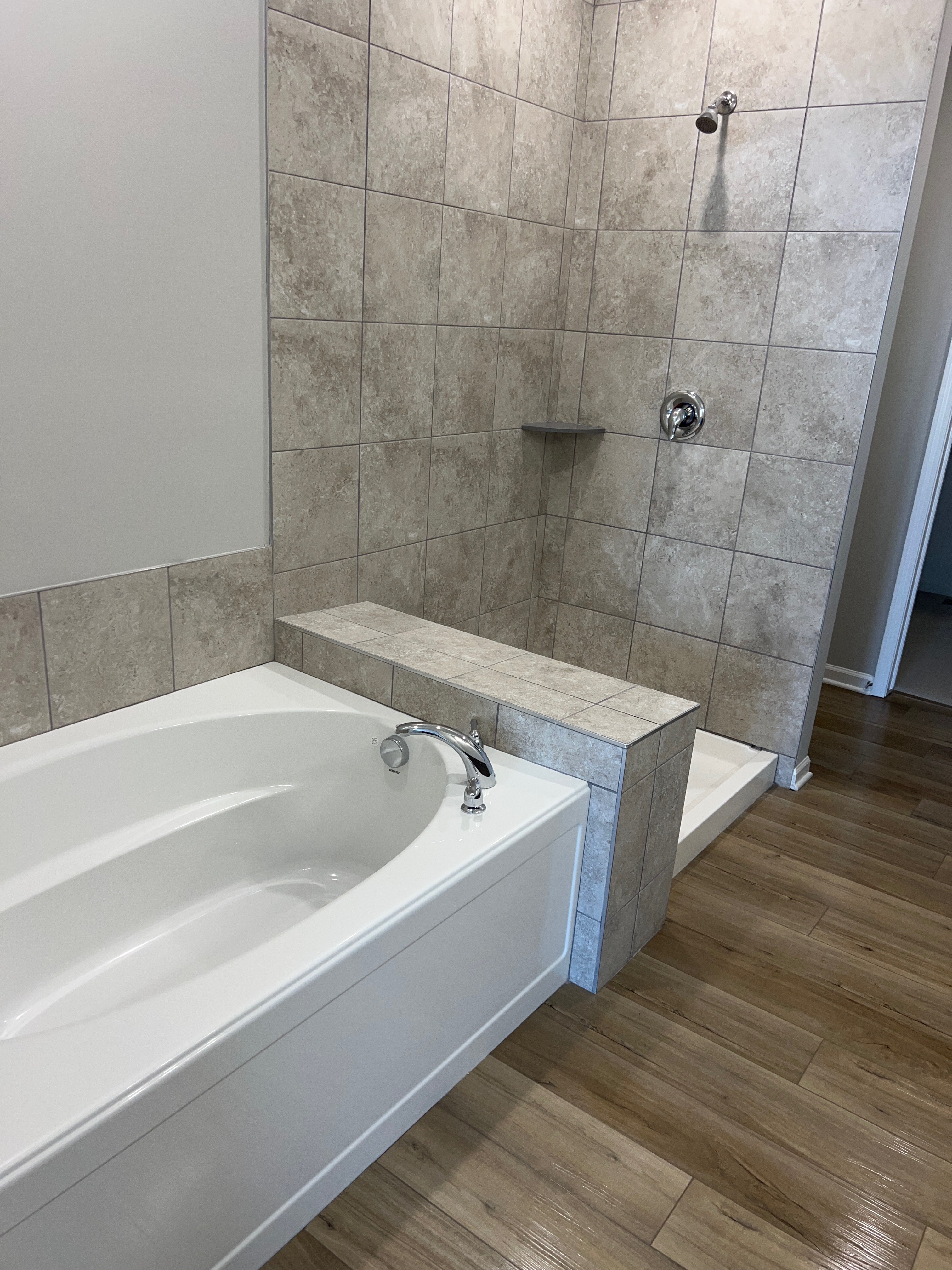 Livingston Construction Cleaning final bathroom cleaning